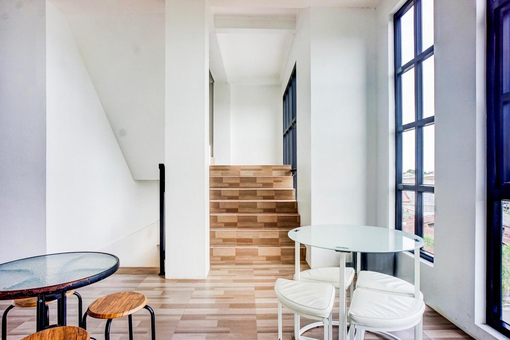 Capital O 94254 Dental Inn Банда-Ачех Экстерьер фото
